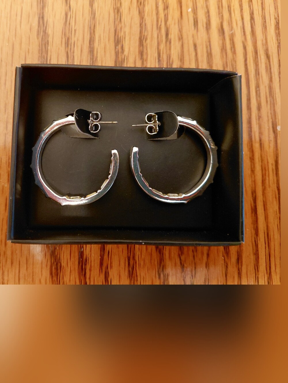 Avon Diamondesque Silver Hoop Earrings